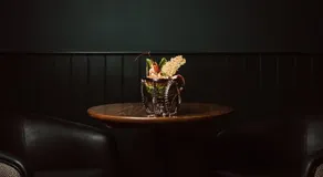 The Crown - Image 2