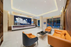 Yeste Hotel Beiliu Central Plaza Bus Terminal - Image 3