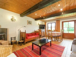 Rustic Vacation Home, Baneux - Image 2