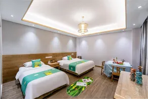 Fireworks Homestay (Yichun Wanzhai Ancient City Scenic Area Store) - Image 5