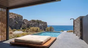 Lapis Nera Villas - Beachfront & "Free" Heated Pools - Image 2