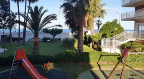 Incredible seafront with sunrise and sunset views - Image 5