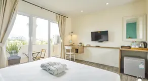 Talay Hotel and Villa Cha-am - Image 2