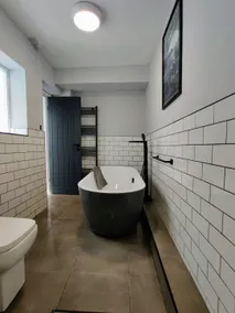 Luxury Mumbles Home with Hot Tub and Sea Views - Image 3