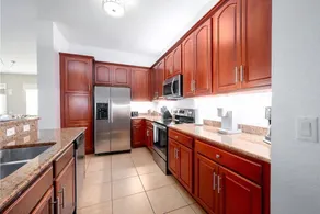 Casa Toscana Deluxe 3 Bedroom Condo by RedAwning - Image 4