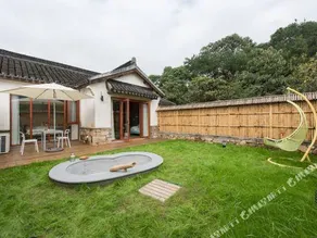 MOUNTAIN  VILLA - Image 2