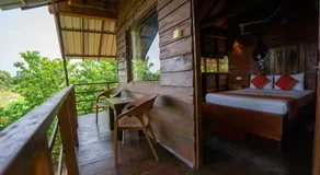 Chena Huts Eco Resort - Image 2