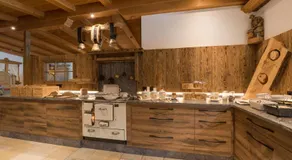 Single room, shower, toilet, conveniences - Image 5