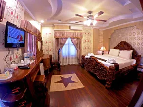 King Fy Hotel - Image 2
