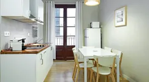 Barcelona Mercaders Apartments - Image 5