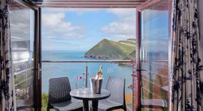 Sandy Cove Hotel - Image 4