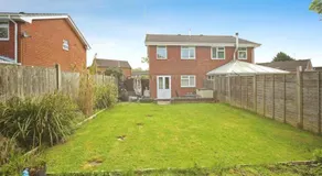 Entire home in Redditch - Image 5