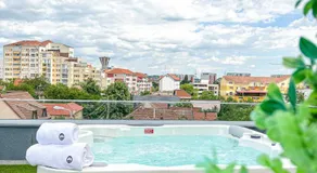 Hotel Glory - Image 5