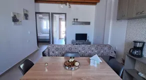 Arismari Apartments - Image 2