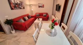 Ronda Centro - Love - Image 2
