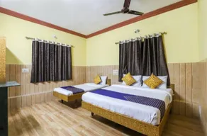 Goroomgo Apsara Guest House Ahmedabad - Image 2