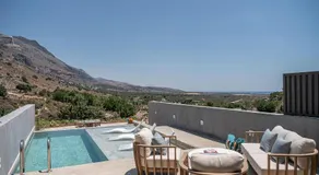 Nature's Den Luxury Suites with Private Pools - Image 3