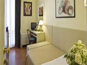 Hotel Centrale Byron - Image 5