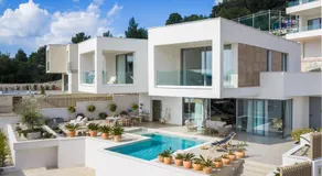 Luxurious Home In Sibenik - Image 2