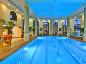Getfam Hotel - Image 2