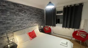 Croydon 1 bedroom Apartment - Image 2