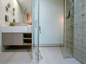 Champion Hotel - Image 5