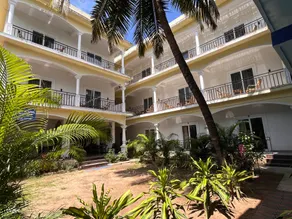 Morjim Sunset Guesthouse- Apartments with Kitchen & AC Rooms - Image 3