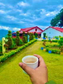 Shivalik Homestay & Bayleaf Café - Image 5