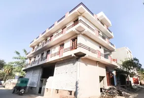 Hotel O The Velvet Chinhat Tiraha - Image 3