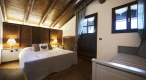 Hotel Rikhelan - Image 2