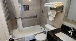 Executive Lodge - Image 4