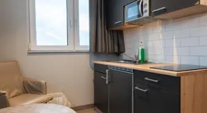 Boardinghouse 23 - Image 3