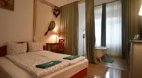 Tulipán Villa Panzió - Image 2