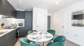 Insignia Apartments by Guestz - Image 5