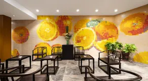 Mellow Orange Hotel - Image 4