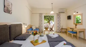 Toxo Hotel - Image 2