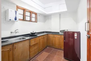 OYO 29250 Elegant Stay Yediyur Lake - Image 4