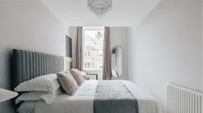 The Portland Apartment - Georgian Building with parking - Image 4