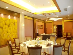 Shenzhen Luohu Lotus Hotel - Image 3
