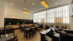 Mirage Hotel - Image 4
