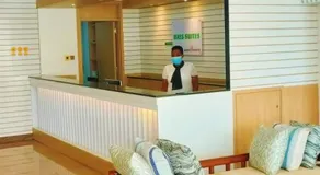Hays Suites Hotel - Image 3