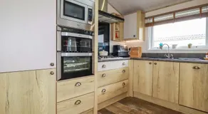 8 Summerleaze - Image 5