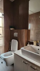 HouseOfNayeem - Image 2