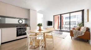 Richmond Apartments with Urban Rest - Image 4