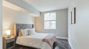 3BR 2BTH Santa Monica Apartment - Pool, Balcony, Near LAX - Image 2