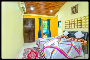 Mountain Majesty Villa 4BHK - Ideal for Families & Groups with Pool - Image 2