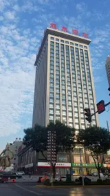 Longquan Hotel - Image 4