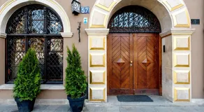 Old Town Home - Image 3