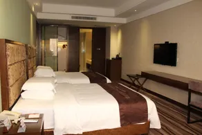 Universal International Hotel - Image 2