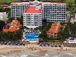 VILLA PARA 8p 6A 2M dentro del HOTEL a un costado del Krystal IXTAPA cuenta con playa y WIFI - Image 4
